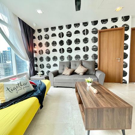 Cozy Apt 5 Mins Walk To Klcc Free Wifi Tvbox クアラルンプール エクステリア 写真